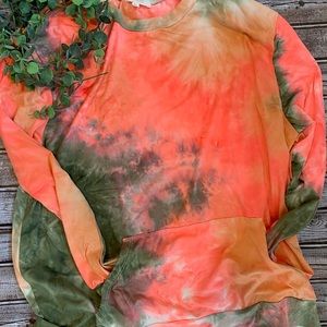 Buttery soft kangaroo pocket top